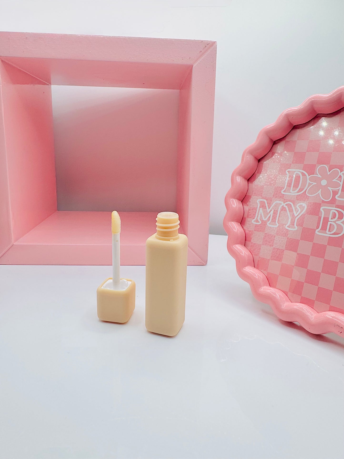 Dream Skin Lip gloss- Soft Glow
