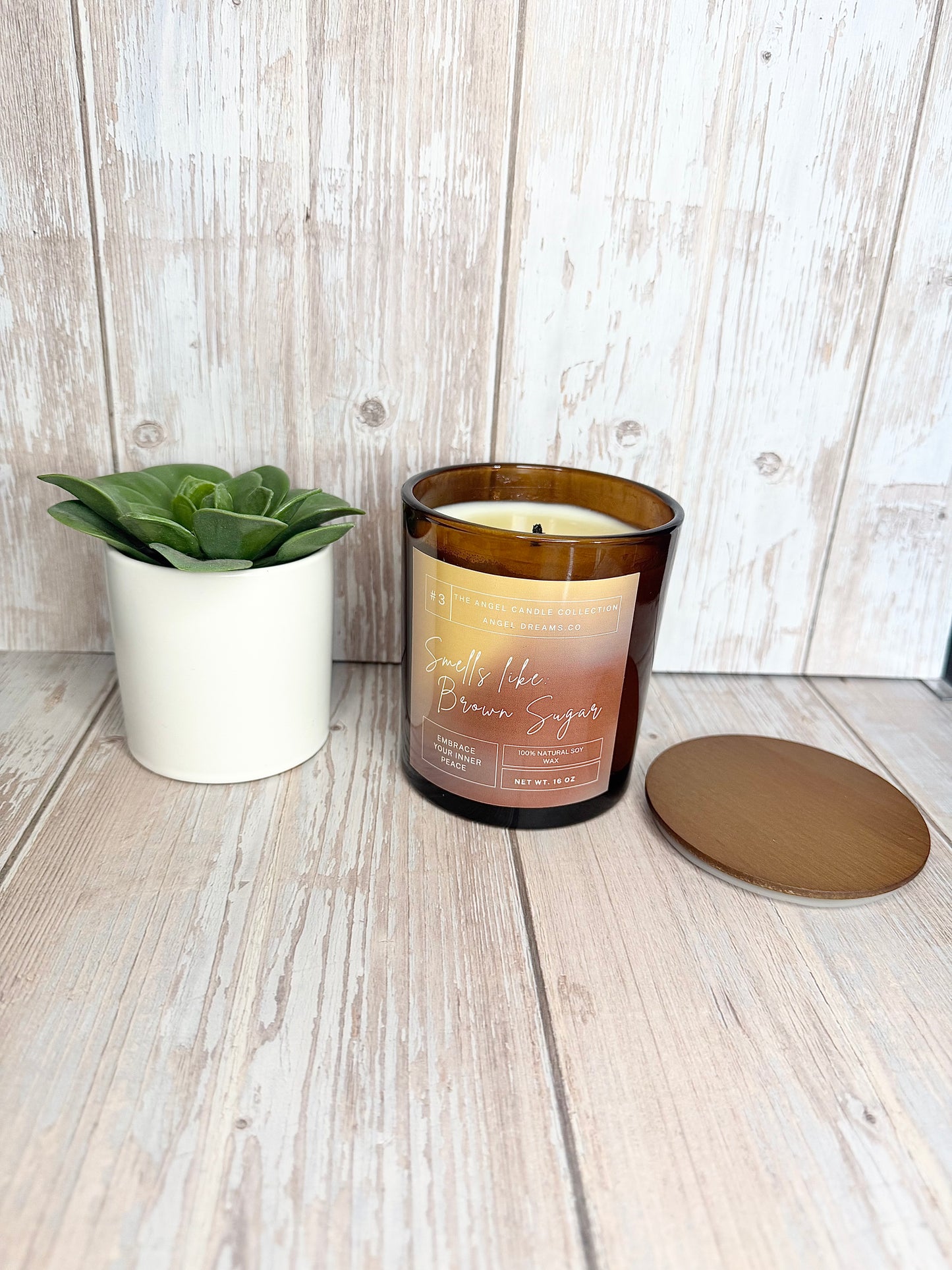Smells like Brown Sugar- Soy wax candle (16oz)