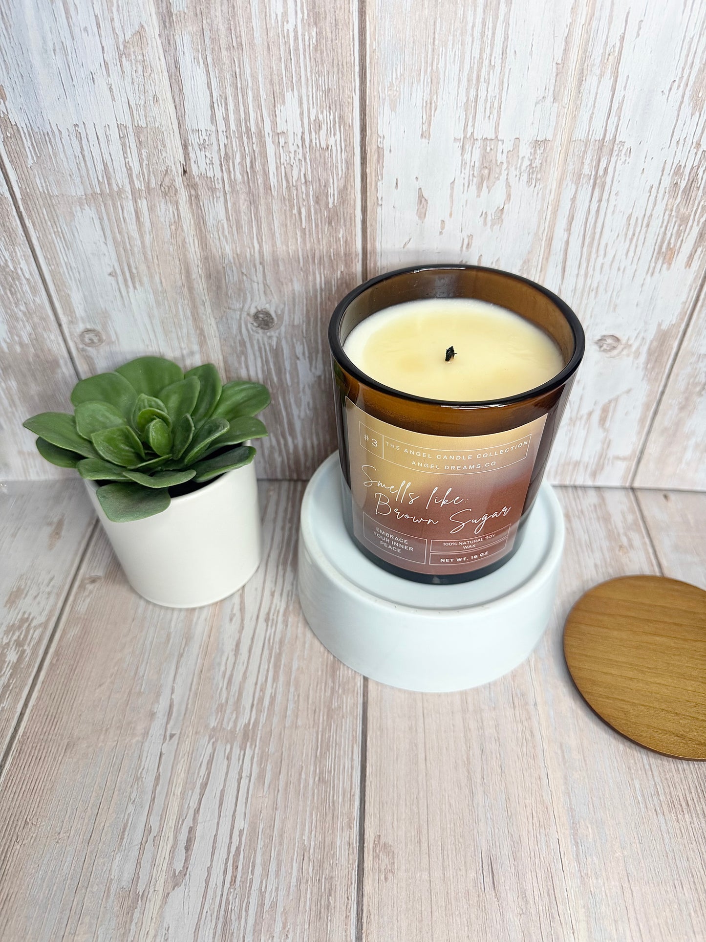 Smells like Brown Sugar- Soy wax candle (16oz)